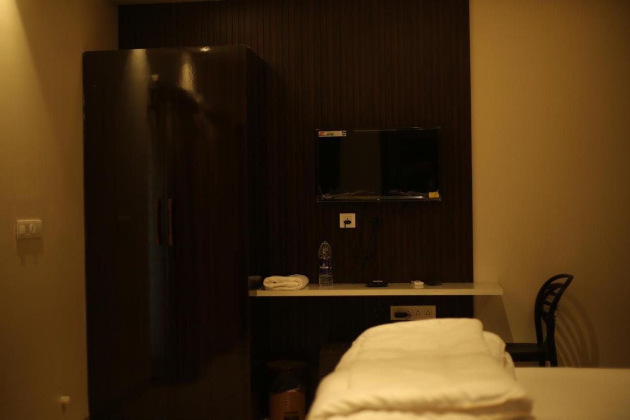 Hotel L. R Residency Kanchipuram Exteriér fotografie
