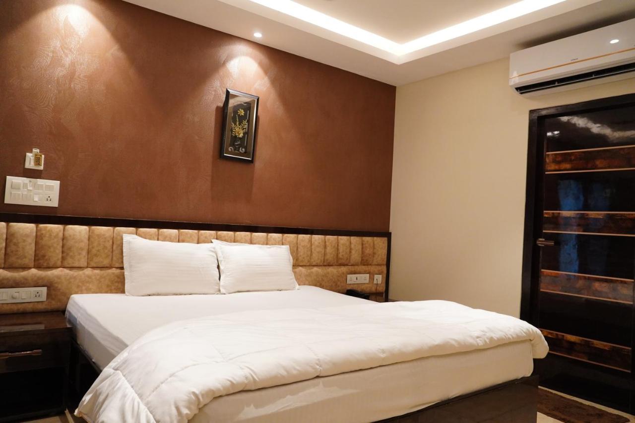 Hotel L. R Residency Kanchipuram Exteriér fotografie